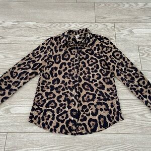 Women’s Animal print Blouse. Size: Small.